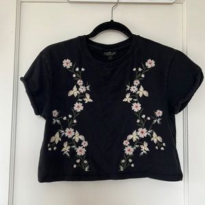 Super Cute Black Floral TopShop Cropped Tee